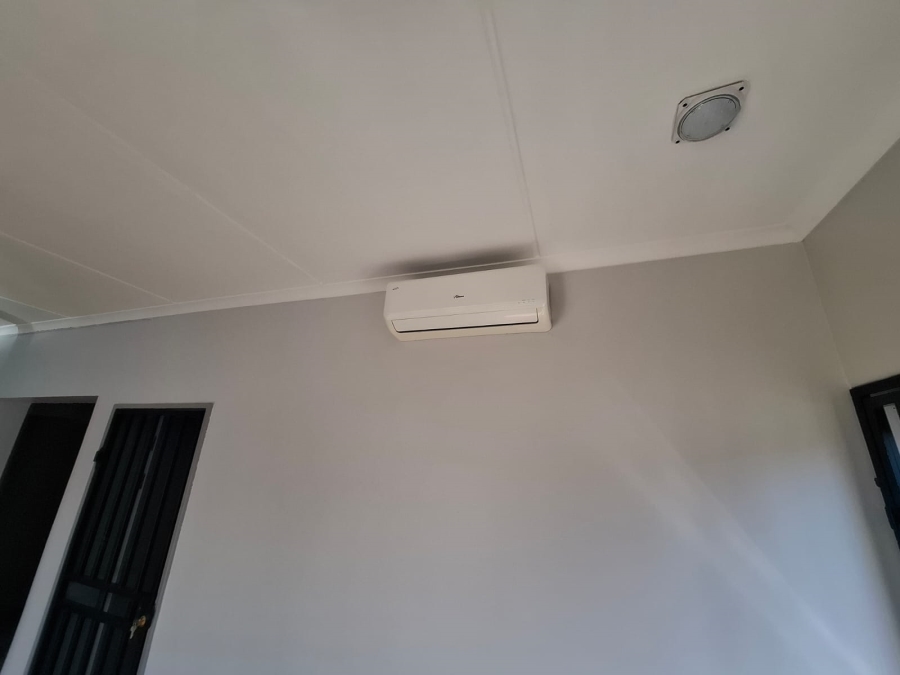 To Let Commercial Property for Rent in Stikland Industrial Western Cape